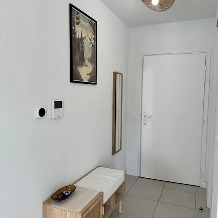 Apartamento La Datcha - New T3 With Balcony & Parking Near Train Station Aix-les-Bains