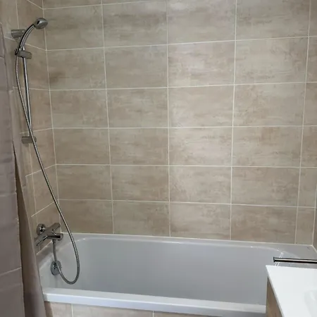 La Datcha - New T3 With Balcony & Parking Near Train Station Apartamento