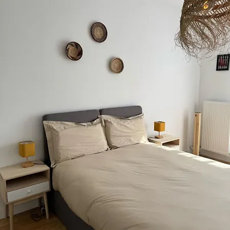 La Datcha - New T3 With Balcony & Parking Near Train Station