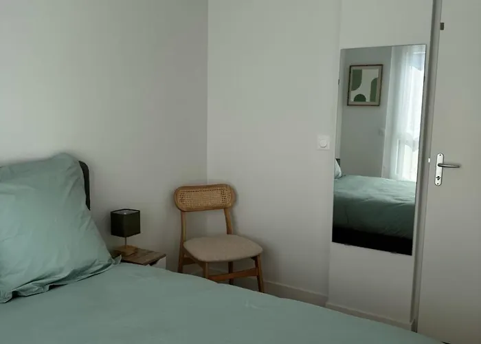 La Datcha - New T3 With Balcony & Parking Near Train Station *