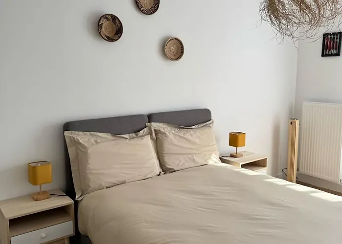 La Datcha - New T3 With Balcony & Parking Near Train Station